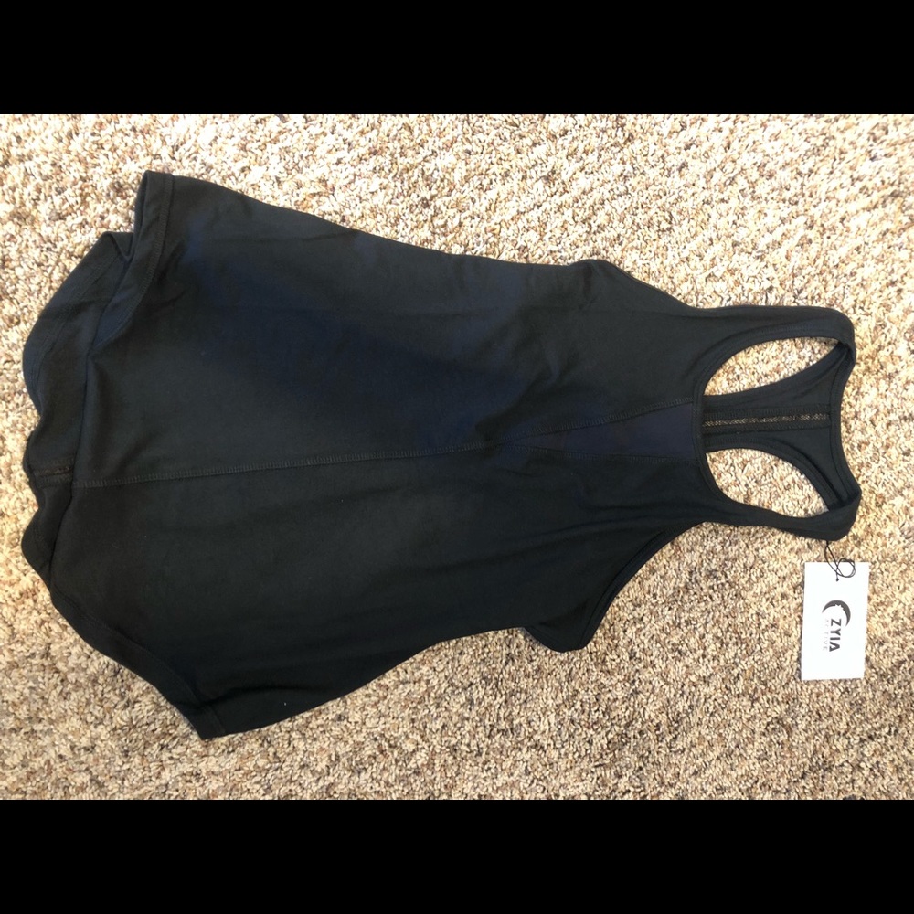 Zyia effortless tank nwt small black